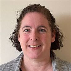Dr. Iseult Lynch